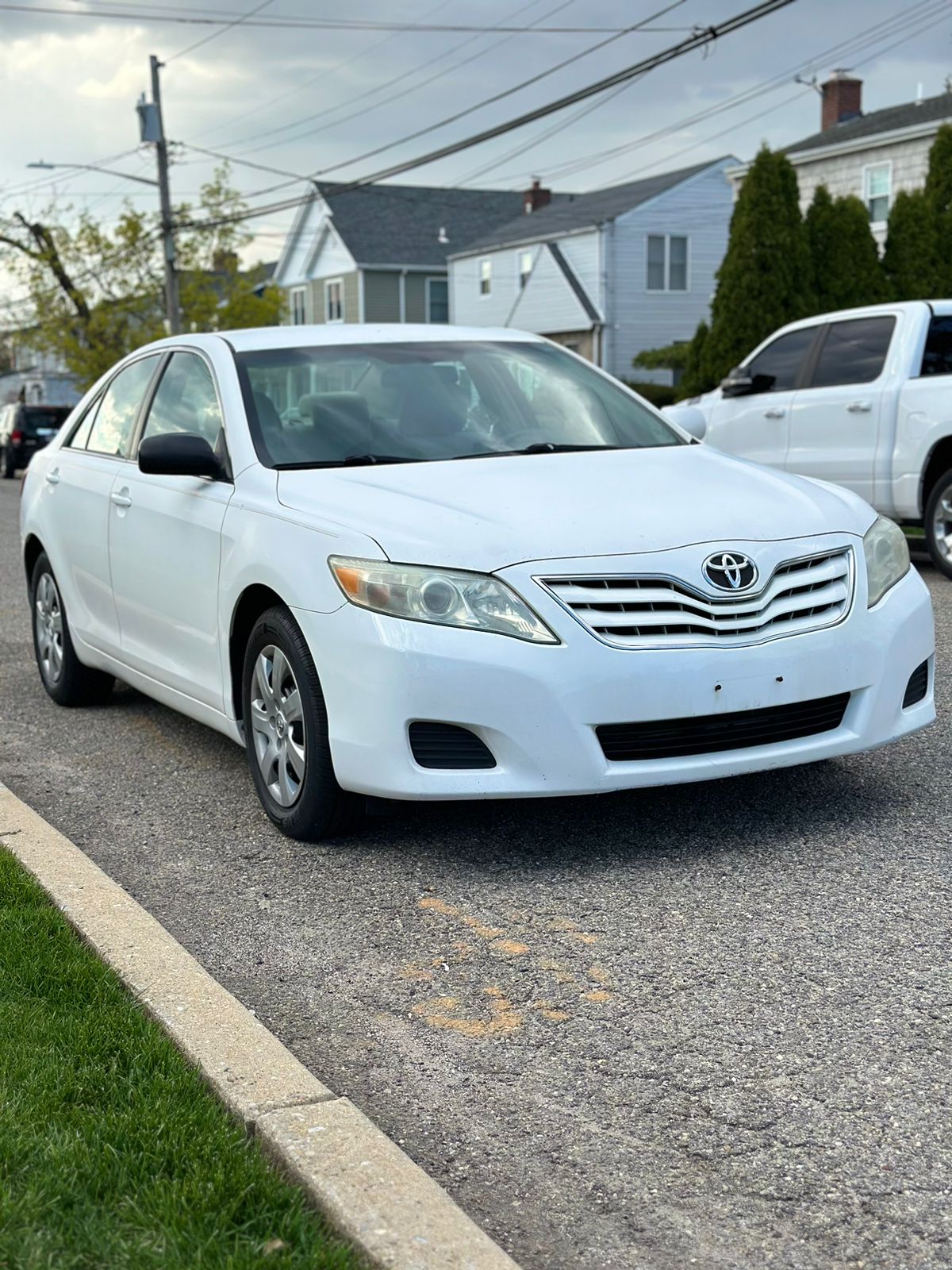 Toyota Camry Car 2011 And Mileage 180000