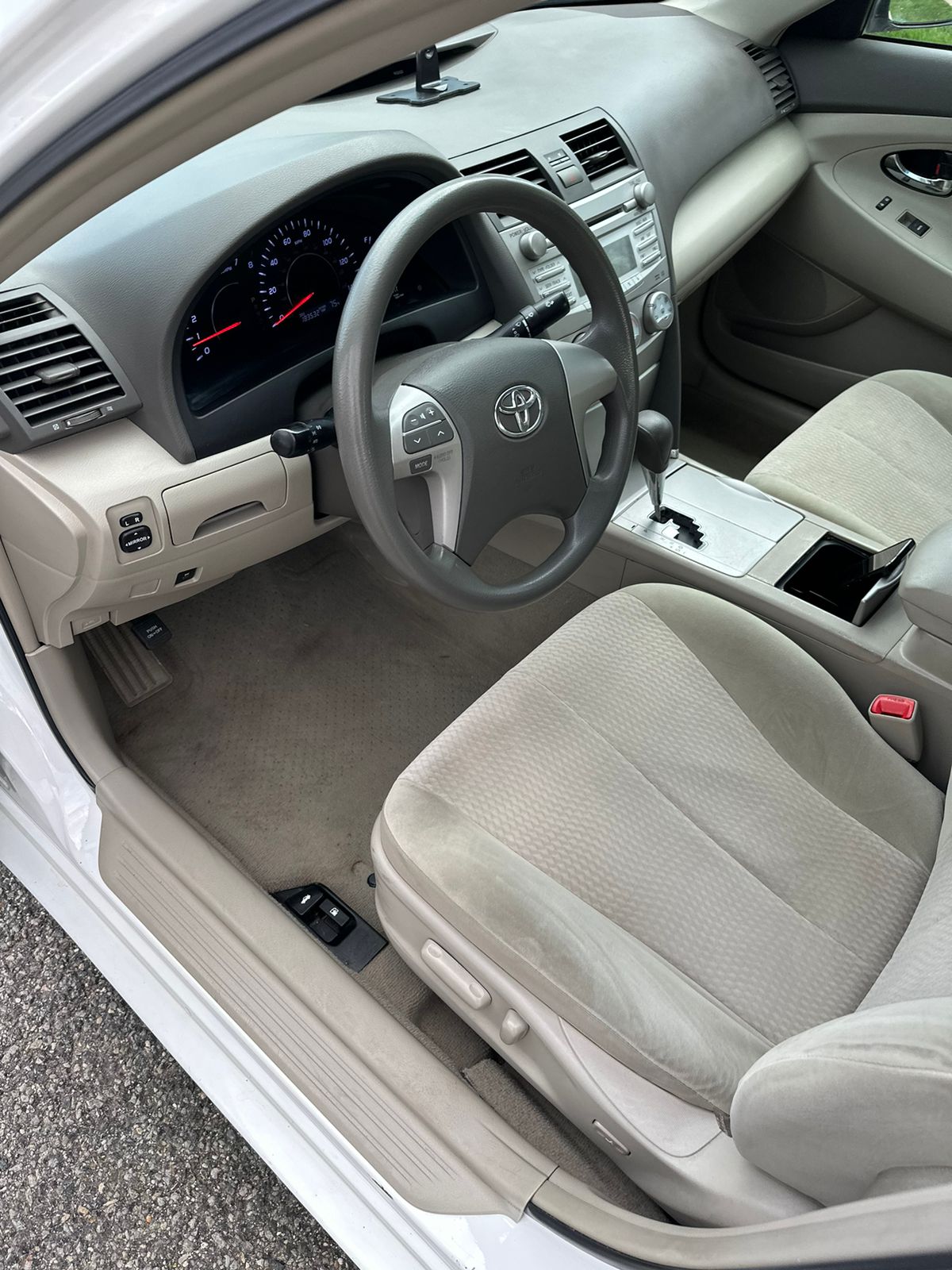 Toyota Camry Car 2011 And Mileage 180000